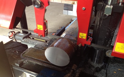 信州卧式带锯床加工时出现明显振荡如何排查？