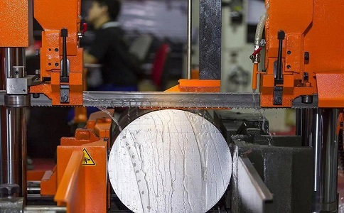 信州立式金属带锯床切削出现跑带故障解决方法! 信州立式金属带锯床切削出现跑带故障解决方法!